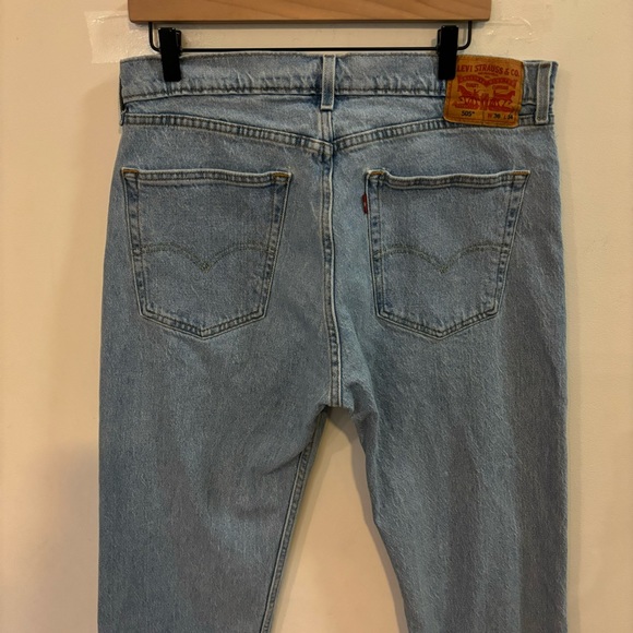 Levi’s Men’s 505 Regular Fit Jeans Shooting Star Light Wash Size 36X34 - Picture 5 of 9